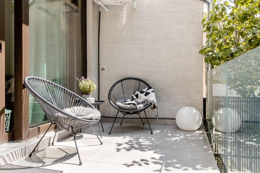 Sophisticated Gem In The Heart Of Апартаменти Софія