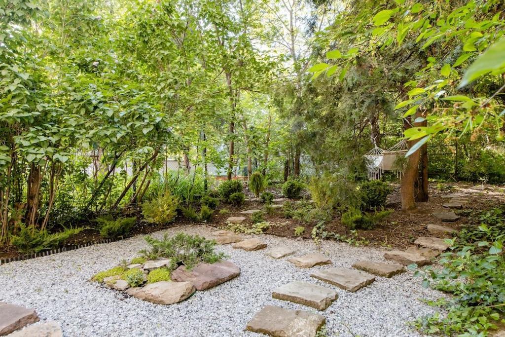 Sophisticated Gem In The Heart Of דירה *